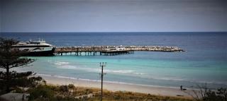 Penneshaw Beach House - 1