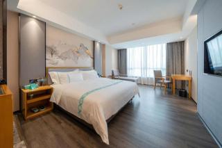 Xana Lite Huizhou Railway Station - 9