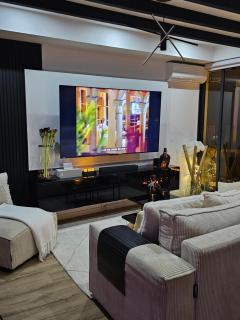 Dolce Waves Luxe Petit Déjeuner Jacuzzi Design et Vue Mer - 5