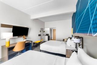 Comfort Suites Austin Airport - 8