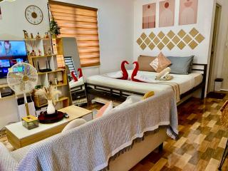 Olango Island-Tiny Guest House Fully Furnished with Hot Shower, Washer, Wi-Fi, Netflix & King Bed S&E-3 - 5