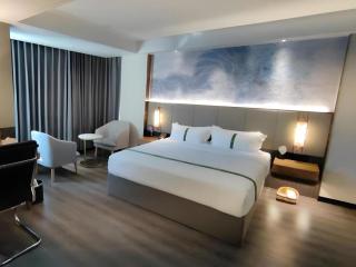 Green Tree Inn Hebei Cangzhou Hejian Middle Shijing Road - 1