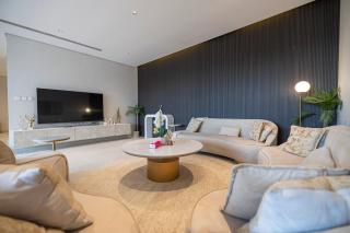 The White Villa Luxury 3 Bedroom Chalet ذا وايت فيلا بريدة - 1