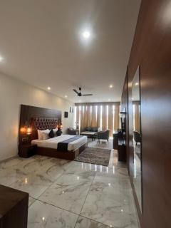 Paradise Resort Paonta - 1