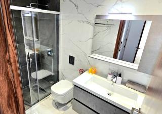 Galatex Panoramic Penthouse - 1