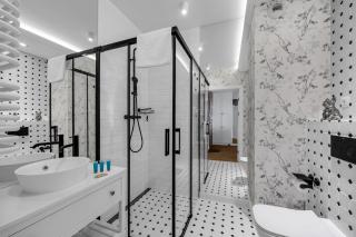 Mehoffera Superior Apartment by BookingHost - 1