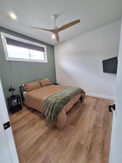 Private & Peaceful Beechwood Studio - 6