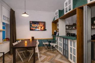 The House Company - 3