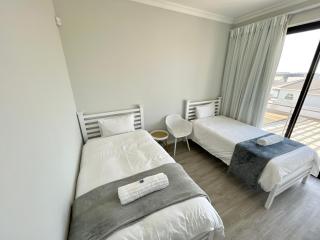 Seaside Family Retreat at Ocean13 - 3