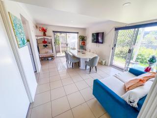 Vista Air conditioned Holiday Dream Castle Youth Hotel - 9