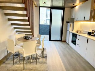 32 on Park unit 6 - 5