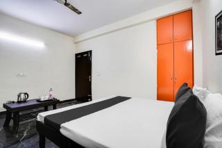 Hotel O by OYO Royal Residency - 8