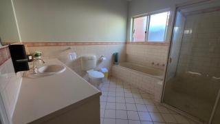 The Prospect Executive Home - 4