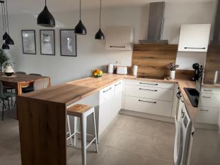 New house with garden - Beaches 11 min away - 9