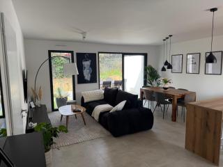 New house with garden - Beaches 11 min away - 0