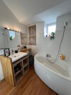 Idéal groupe tarif long séjour maison 4chambres 8lits 2salles de bain 3wc terrasse stationnement gratuit - 4