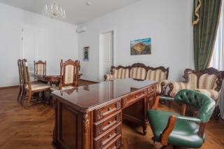 Casa Doseanu , Stern Palace Historic Residence - 9