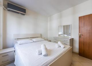 Bright Sunny Apartment by PikHost - 1