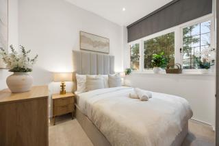 Modern 2 Bed Apartment by MCF - 0