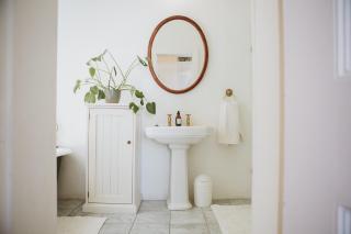 Charming Historical Cottage - 3