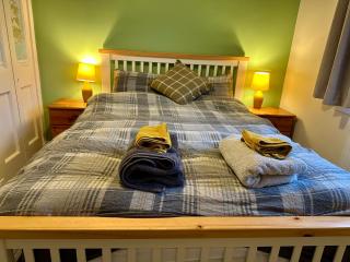 Traditional 3 bed town house - 9