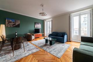 Exclusivo, Céntrico y Elegante Apartamento a 1 Min Plaza Mayor - 2