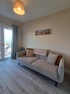 Modern 4-Bedroom Townhouse in the Heart of Barna Village - 8