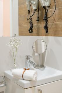 S12 Boutique Residence - by Hosty - 9