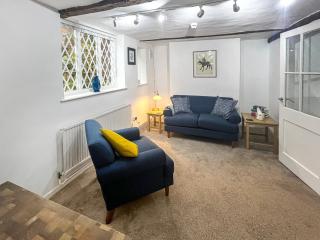 The Clerks Cottage, Eastbridge Hospital - 7