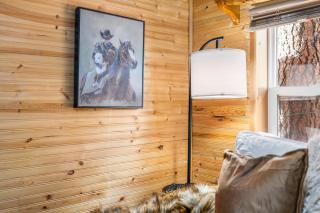 Prairie Sky Retreat- Cabin Near Keystone - 4