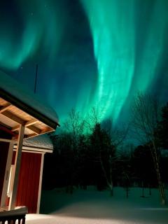 Rustic Old Lakeside Cottage at Sevettijärvi - 9
