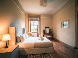 Spacious Country Farmhouse, 6 bedrooms, Sleeps 11 - 7