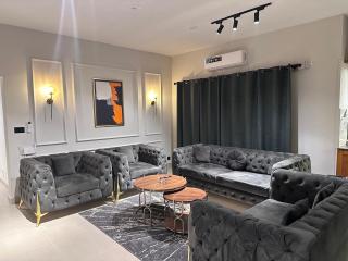 Luxury 2 bedroom for families with balcony - 6