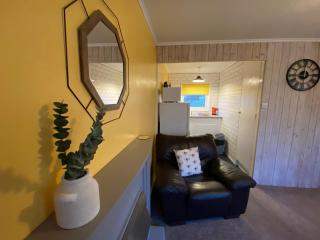 246 California Road - 4