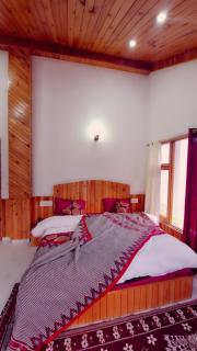 woodstock villa & cafe - 2