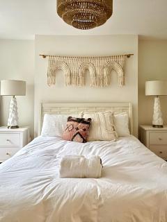 Vintage Basement Flat 1 min walk to beach. - 6