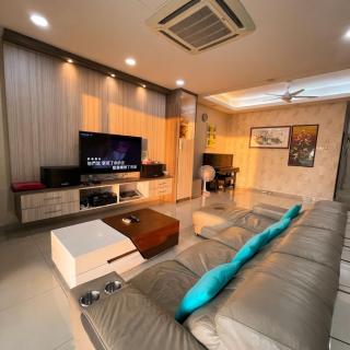 Sekinchan Spacious 2 & Half Stories Family Homestay with KTV & Piano & BBQ 22 Pax - 7