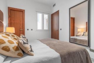 Cozy Apartment for 2 on Exclusive Street Madrid - 1