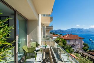 Sunny Bella Vista apartments - 6