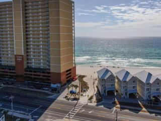 Renovated Steps to the Beach Pickleball Pool BBQ Grills Sleeps 6 Pier Park & 30A - 4