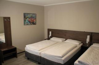 Fair Hotel Europaallee - 2