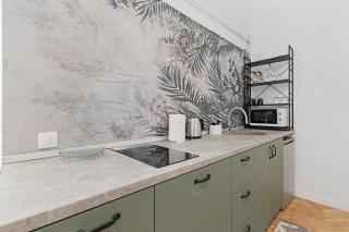 Quiet 1 bedroom, central - 2