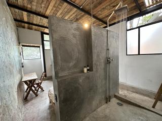 Luminoso exuberante y hermoso refugio - 9