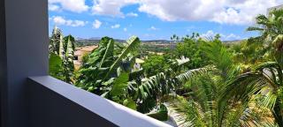 Bottelier Modern apartment pool & views - 9