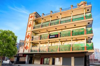 SPOT ON Hotel Homestay - 2