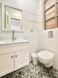 Nachlaot Gem - Bright, Central and Cozy - 1