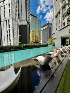 Holiday Stay The Mews Residences - 4