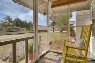 2-Acre Farmhouse w/ Animals! Allendale Retreat - 7
