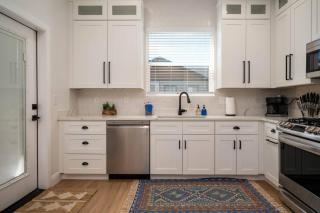 Villages Alpine P77Ski Getaway Dogs & Mtn Views - 2