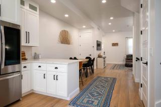 Villages Alpine P77Ski Getaway Dogs & Mtn Views - 1